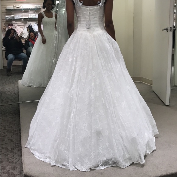 Wedding/Cotillion gown - Picture 2 of 2